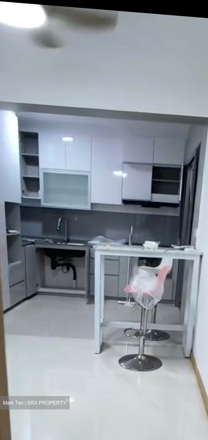 Blk 215A Kovan Wellspring (Hougang), HDB 4 Rooms #638205711